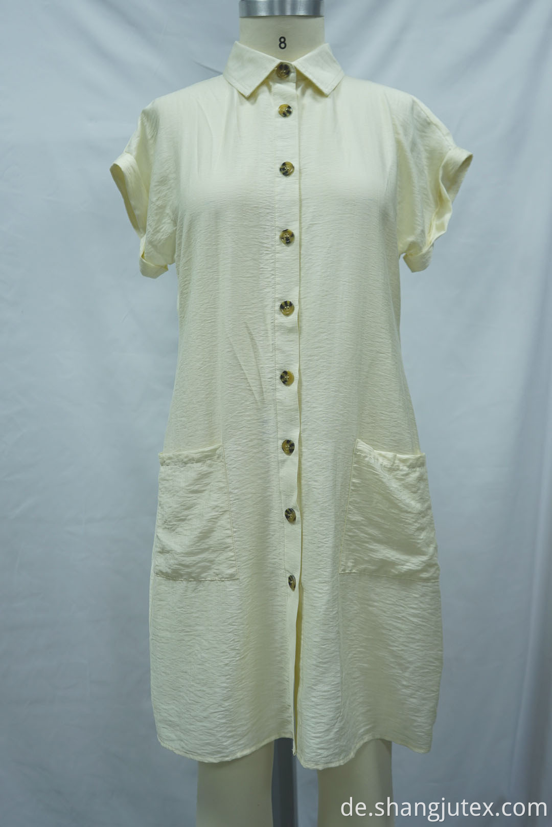 front have pockets of women's shirt dress